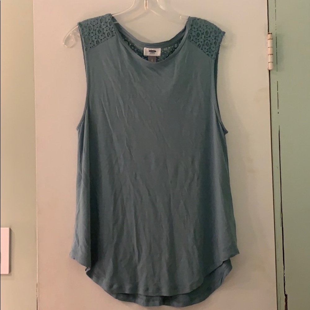🌷 Old Navy Seafoam Green Top